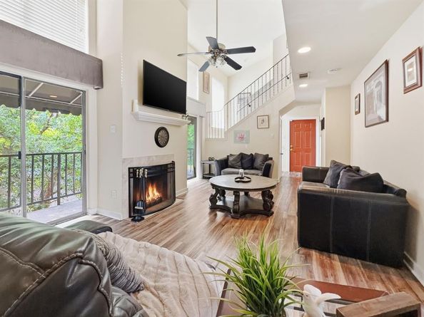 4402  Holland Avenue  202, Dallas Texas 75219