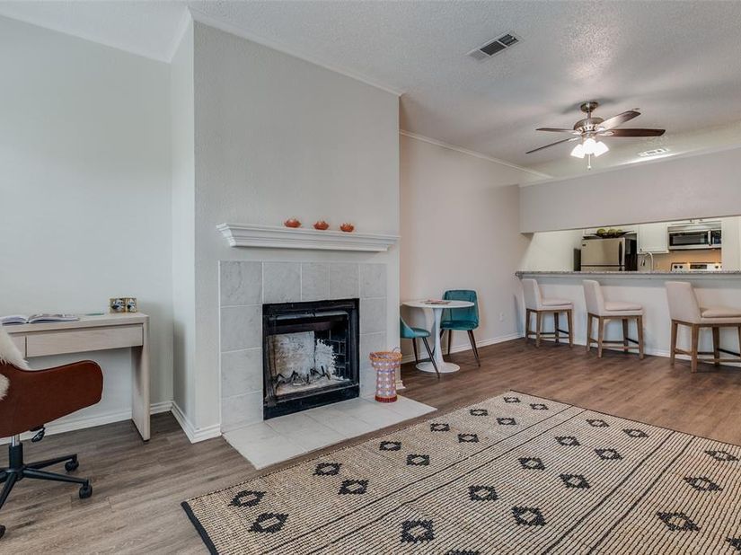 6003  Oram Street  107, Dallas Texas 75206
