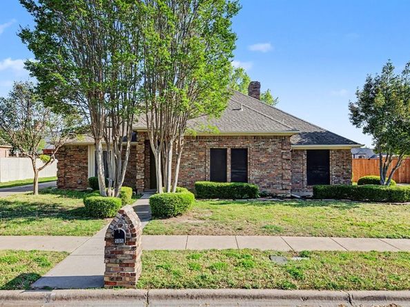 505  Springhill Drive , Hurst Texas 76054