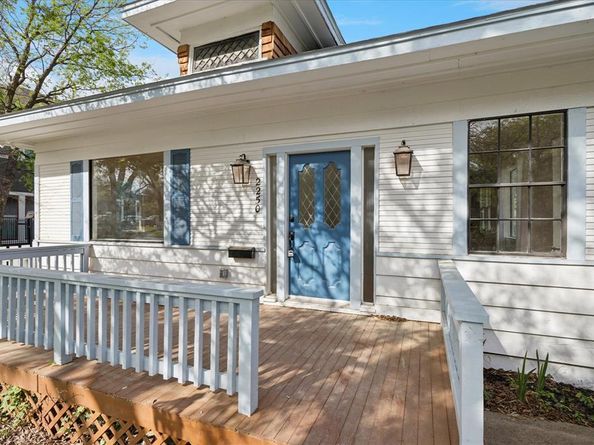 2250  Lipscomb Street , Fort Worth Texas 76110
