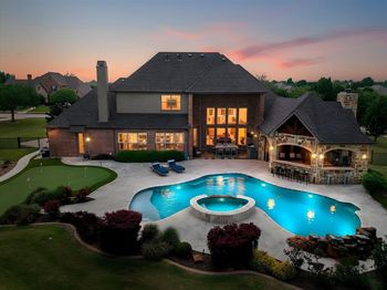 1  Kensington Drive 