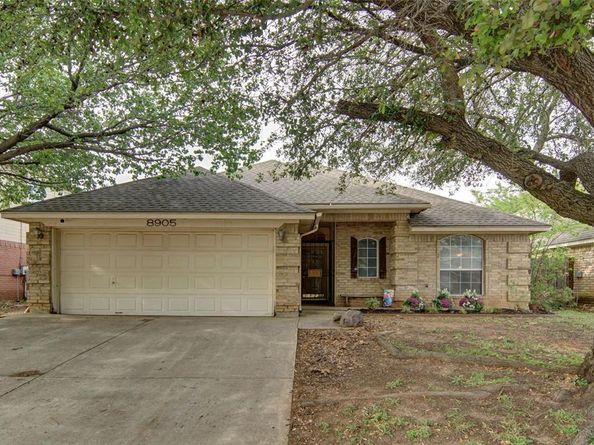 8905  San Joaquin Trail , Fort Worth Texas 76118