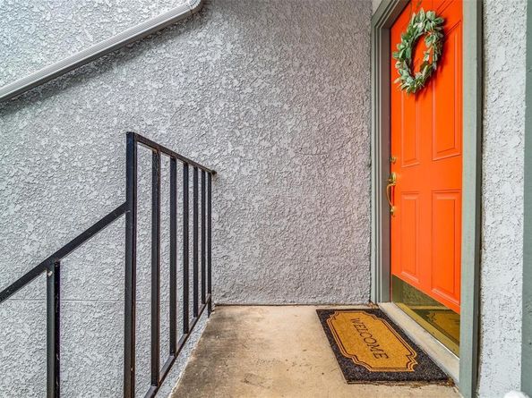 15151  Berry Trail  1208, Dallas Texas 75248