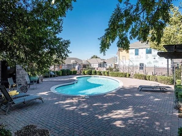 5107  Chesterfield Place , Arlington Texas 76017