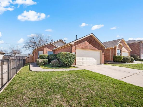 5948  Melanie Drive , Fort Worth Texas 76131