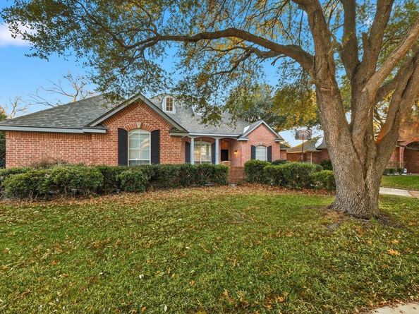 3318  Summergrove Drive , Arlington Texas 76001