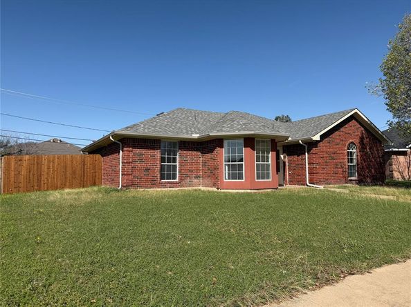 6212  Brookhaven Trail , Arlington Texas 76001