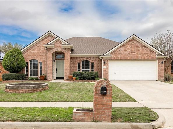 1597  Redwood Drive , Corinth Texas 76210