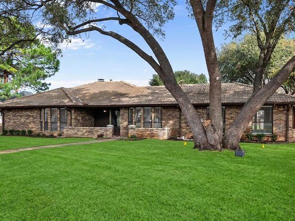 2306  Sunnyvale Road , Grand Prairie Texas 75050