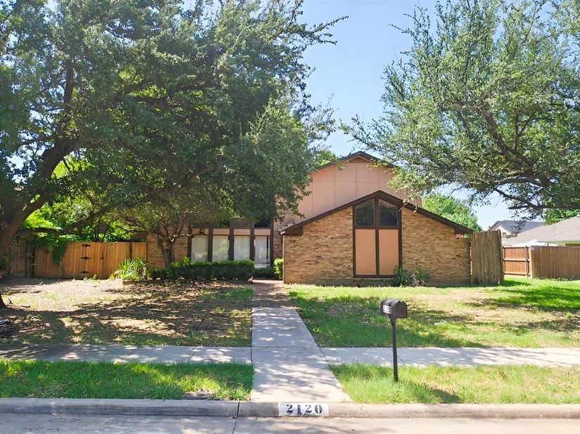 2120  Valley Forge Drive , Plano Texas 75075