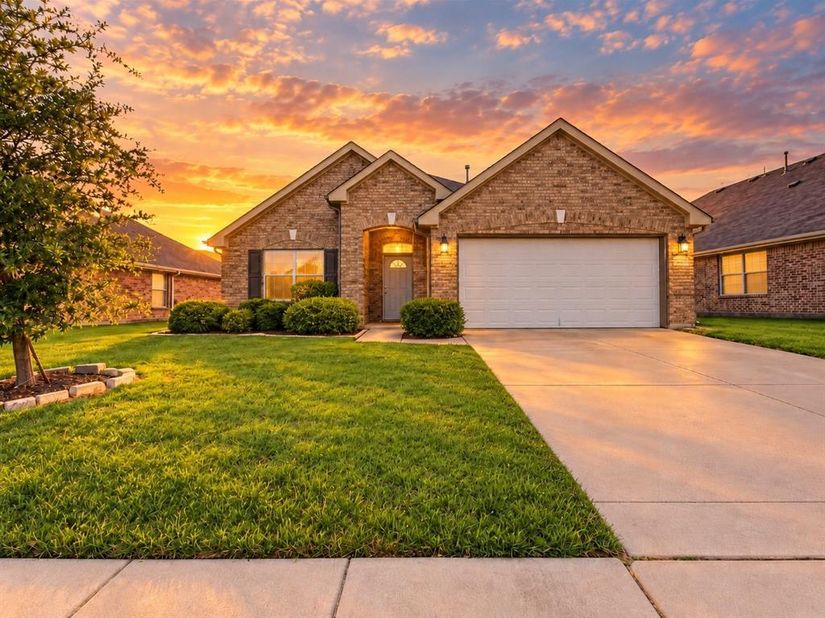2201  Willow Creek Drive , Little Elm Texas 75068