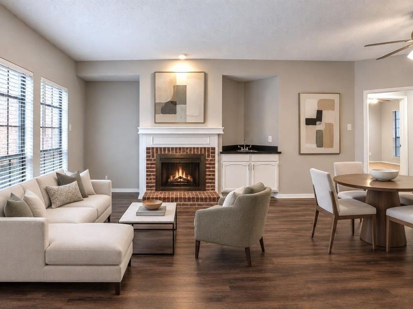 3101  Townbluff Drive  1013, Plano Texas 75075