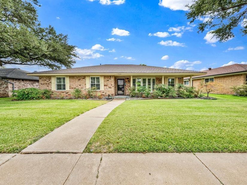 1606  Clear Point Drive , Garland Texas 75041