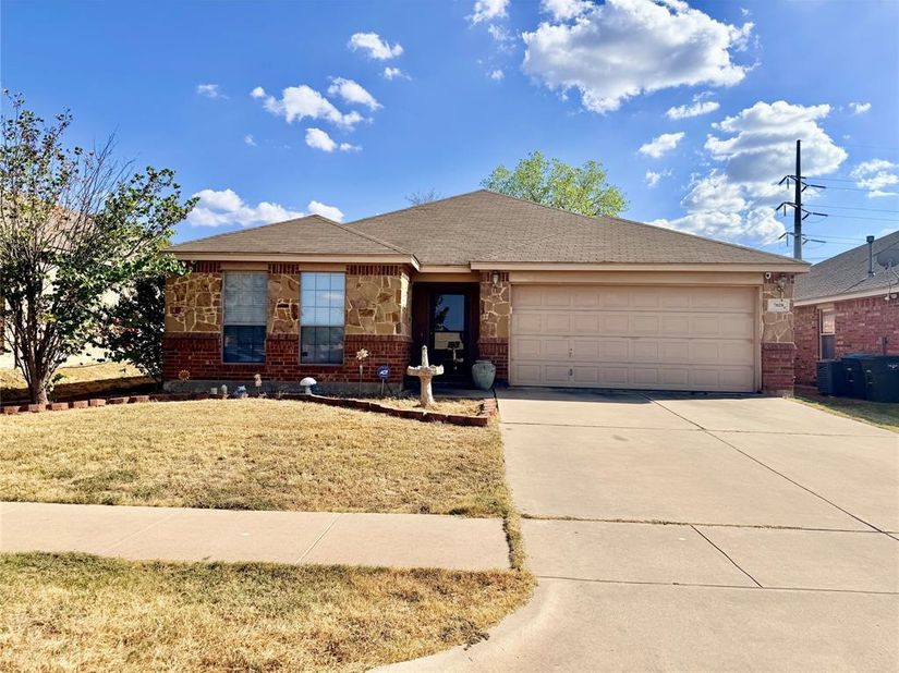 7028  Seton Hall Drive , Fort Worth Texas 76120