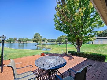 19  Country Lake Drive 