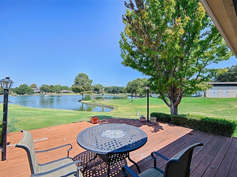 19  Country Lake Drive , Carrollton Texas 75006