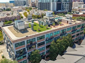 2220  Canton Street 