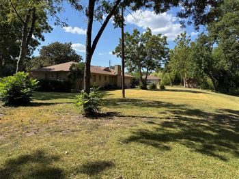 1620 N Houston School Road 