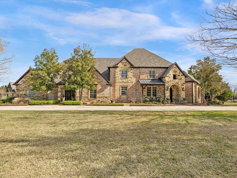 161  Ridgemont Drive , Heath Texas 75126