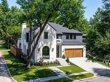 6903  La Vista Drive 