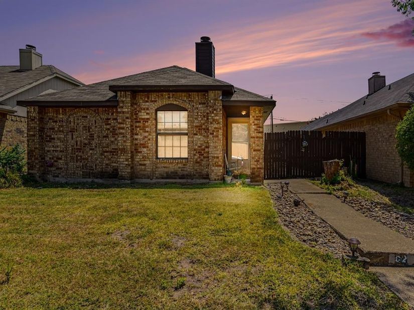 1024  Old Barn Lane , Mesquite Texas 75149