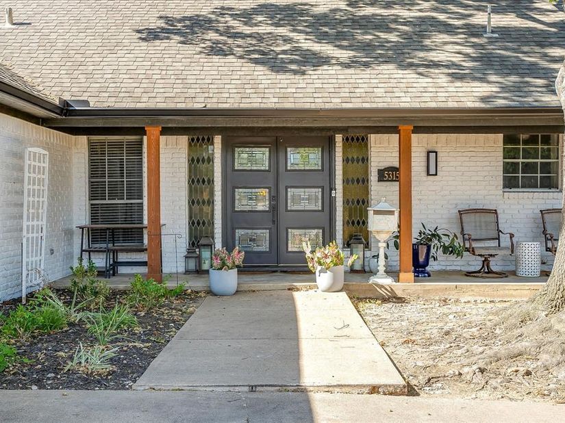 5315  Meadowbrook Drive , Fort Worth Texas 76112