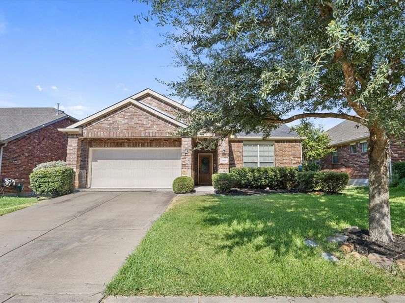 2525  Gold Rush Drive , McKinney Texas 75071