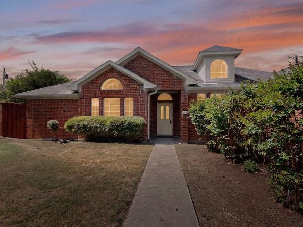 945  Mcgehee Avenue , Cedar Hill Texas 75104