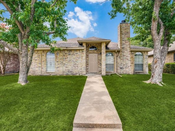 2105  Emerald Oaks  , Mesquite Texas 75181