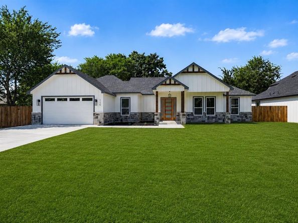 115  Dennis Drive , Azle Texas 76020