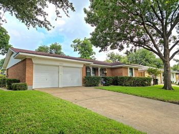 2522  Robin Lane 
