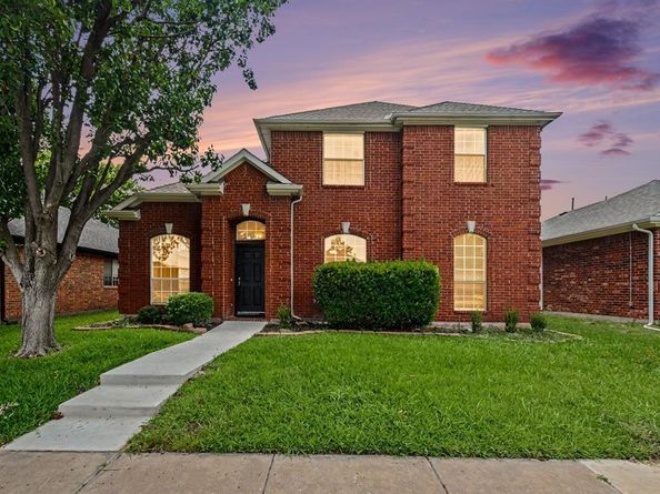 6017  Apache Drive , The Colony Texas 75056