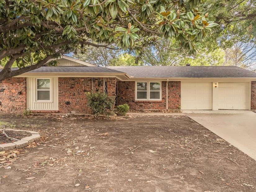 5616  Ammons Street , Haltom City Texas 76117