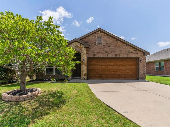 9805  Osprey Drive , Fort Worth Texas 76108