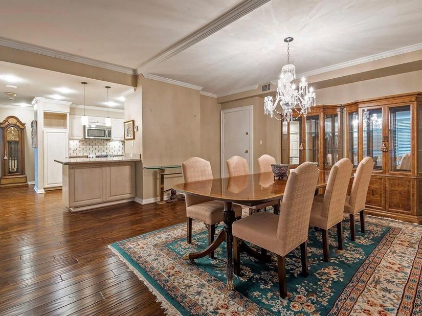 5200  Keller Springs Road  520, Dallas Texas 75248