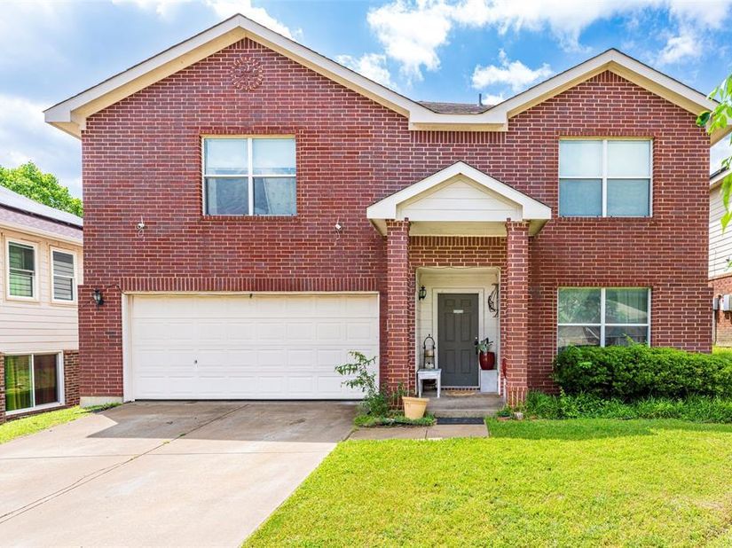 8100  Colbi Lane , Fort Worth Texas 76120