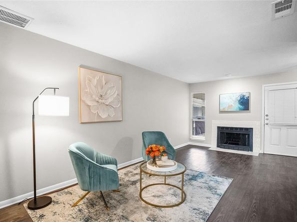 4502  Gaston Avenue  319, Dallas Texas 75246