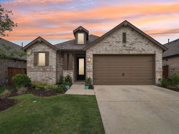 4718  Firewheel Court , Aubrey Texas 76227