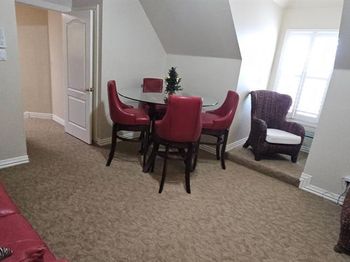 1009  Place Louie  