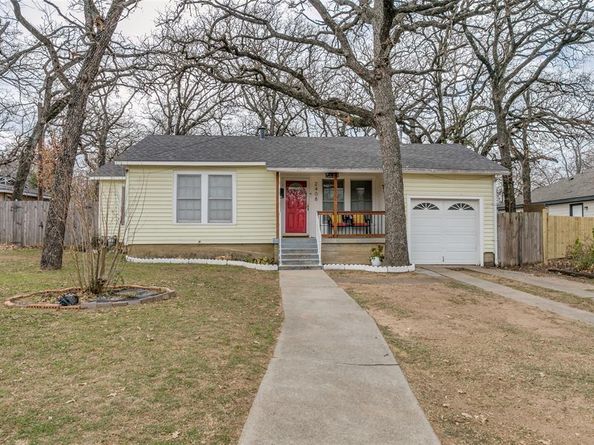 2408  Forest Avenue , Fort Worth Texas 76112