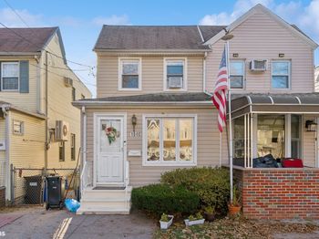 1840 East 35th Street