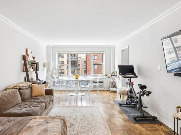 440 East 79th Street 9C, New York NY 10075