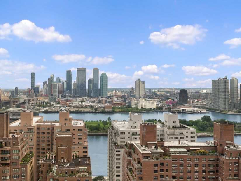 400 East 56th Street 30P, New York NY 10022