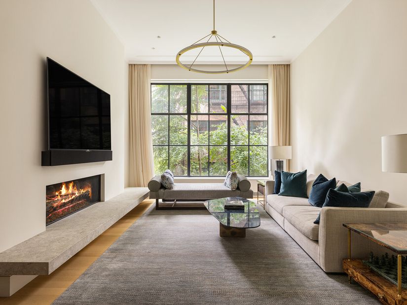 141 East 18th Street, New York NY 10003