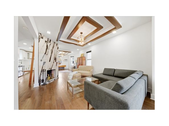 916 Clarence Avenue, Bronx NY 10465