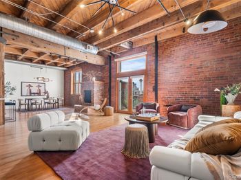 1127 Auraria Parkway