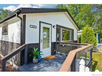 127 E Saint Clair Avenue