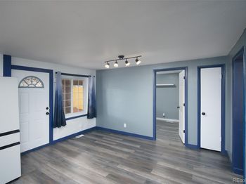 1240 S Navajo Street