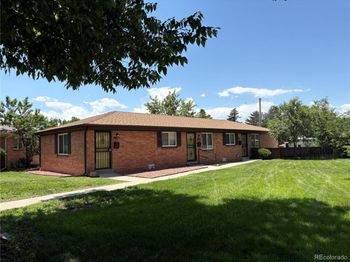 1129 Dallas Street
