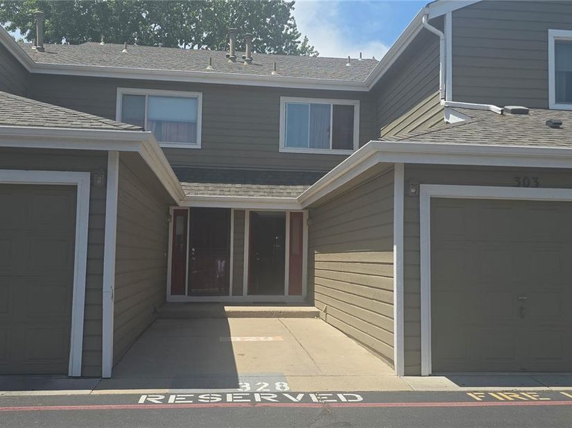 7476 E Arkansas Avenue 303, Denver CO 80231